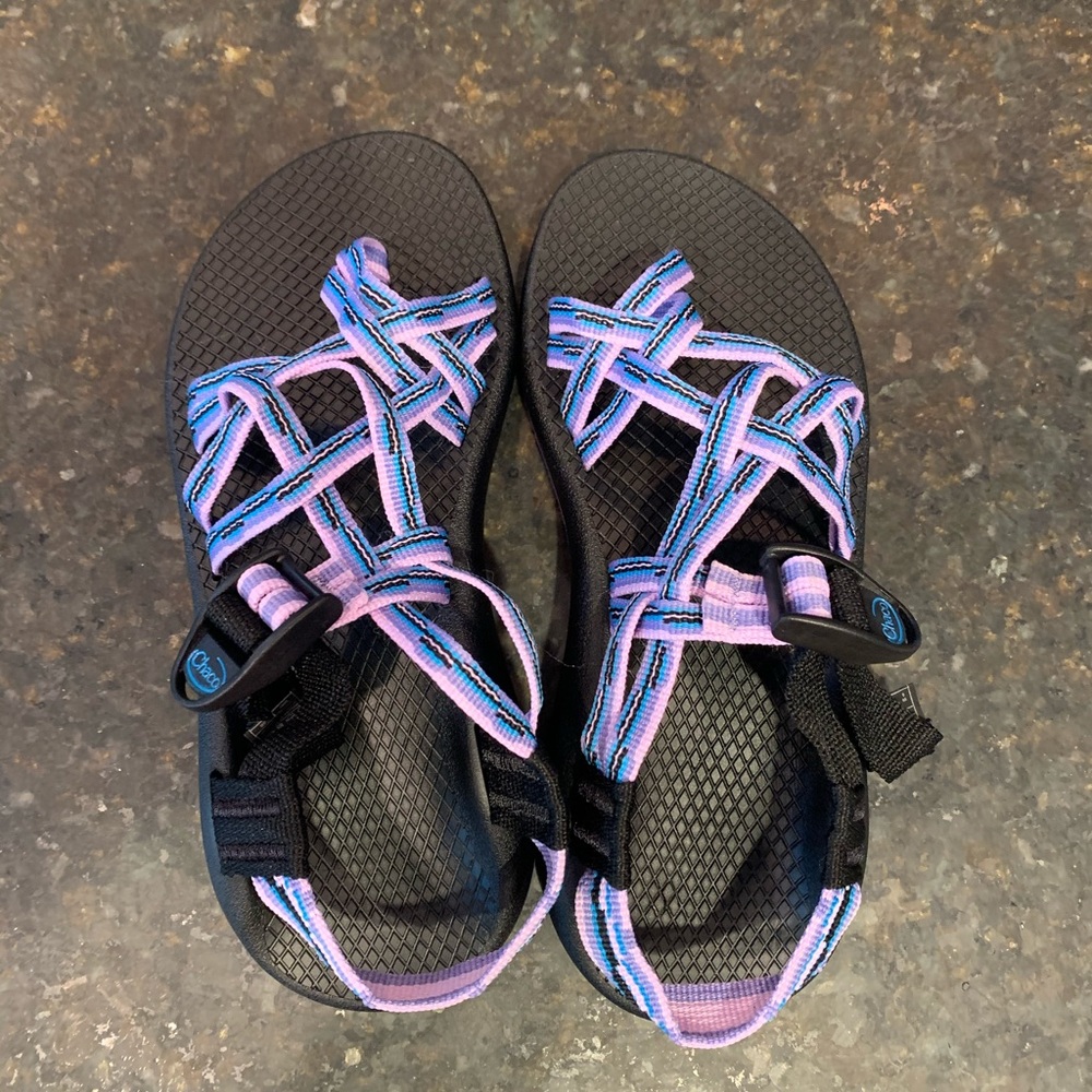 NWOT Chaco’s double-strap toe sandals
